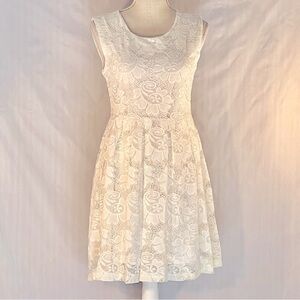 Oin Ein White Floral Lace Sleeveless Fit & Flare Dress Pleated Skirt M